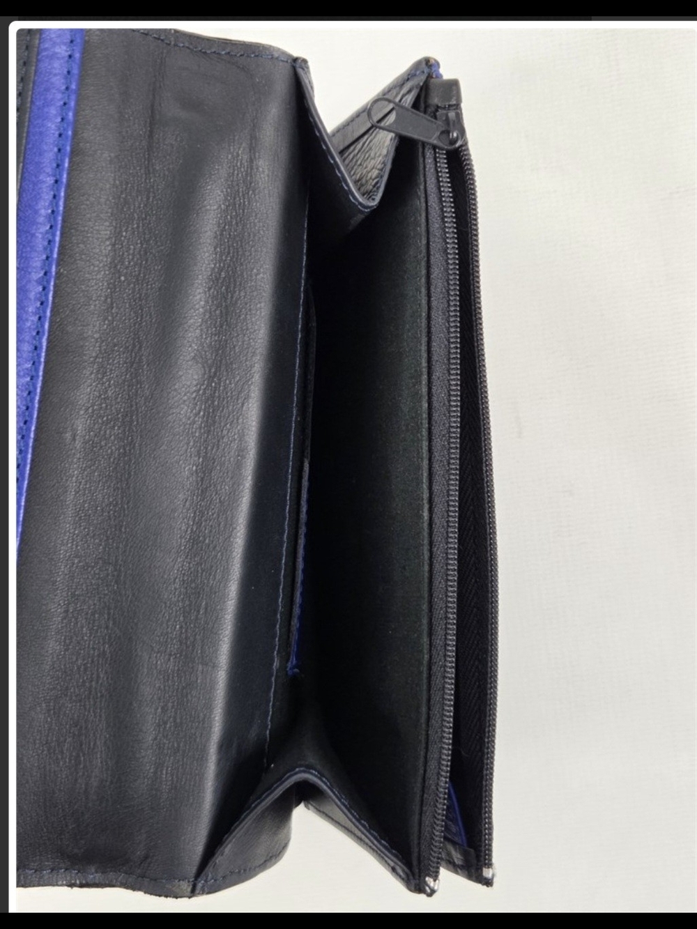 Hester Van Eeghen Navy Stingray Leather Crossbody Bag - Picture 6 of 10